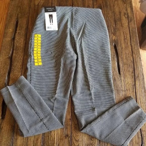 Rafaella NWT Comfort Pull-On Pants - Picture 2 of 3